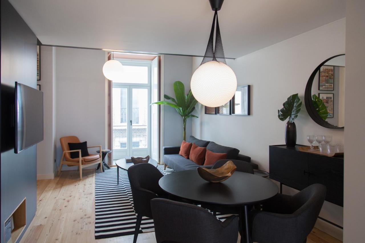 Flh Intendente Elegant Mezzanine With Balcony Lisbon Luaran gambar