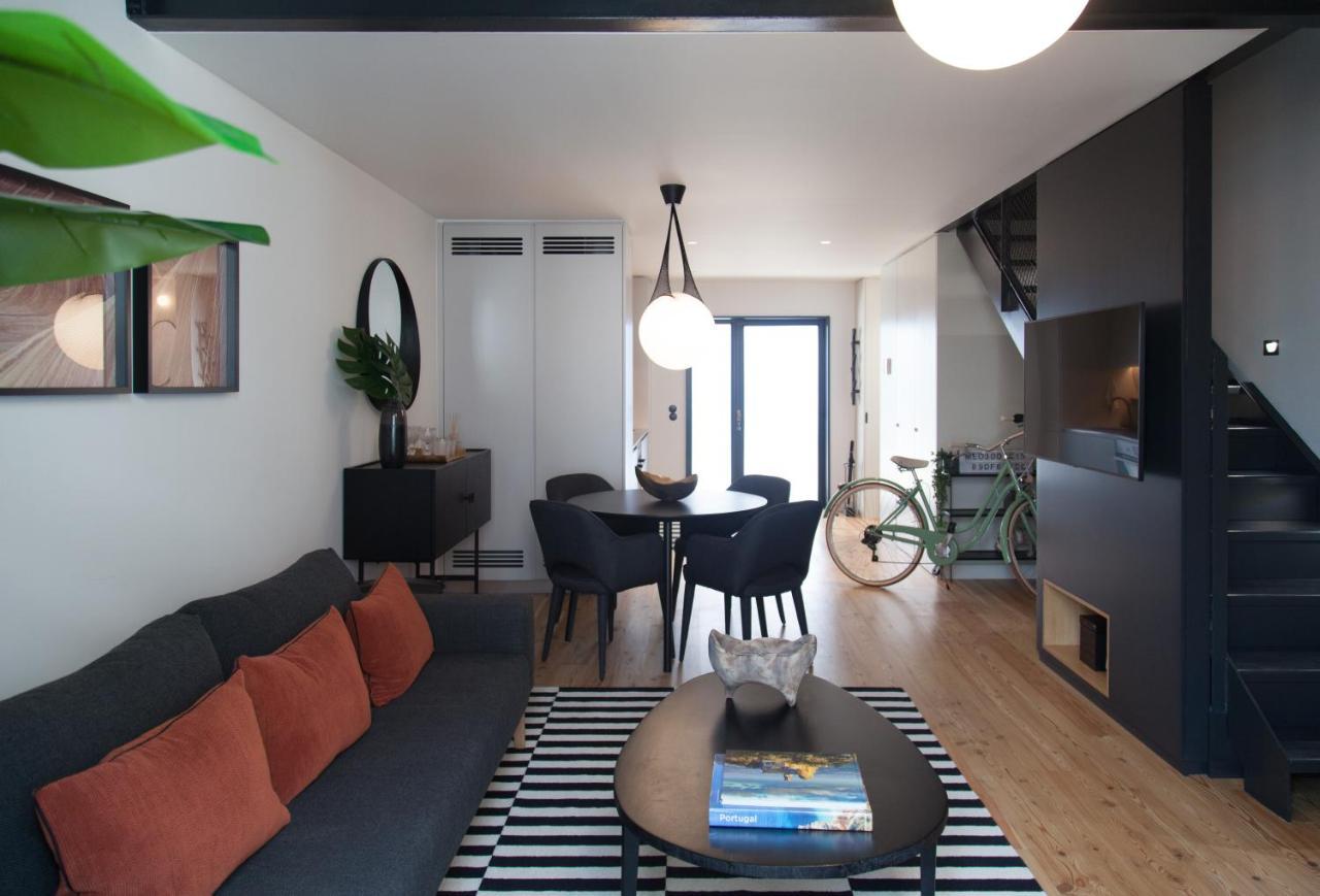 Flh Intendente Elegant Mezzanine With Balcony Lisbon Luaran gambar